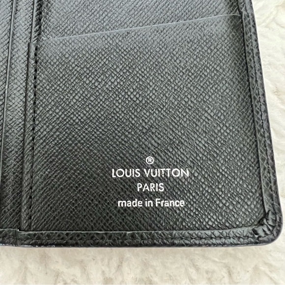 Louis Vuitton Portefeuille Taiga M32572 Black Leather SP4182 Unisex Long Wallet - Picture 7 of 16
